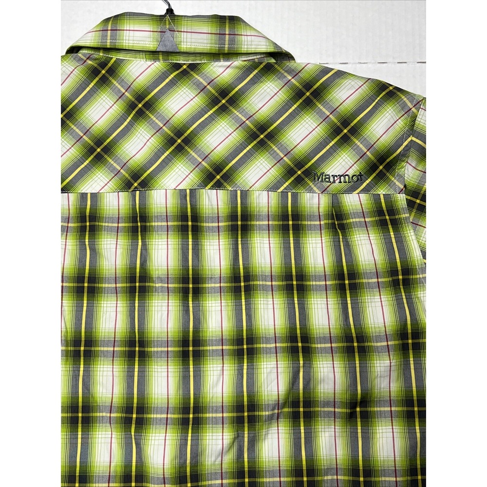 Marmot Short Sleeve Green Plaid Shirt Men's Medium **Small Stain** - Picture 12 of 16